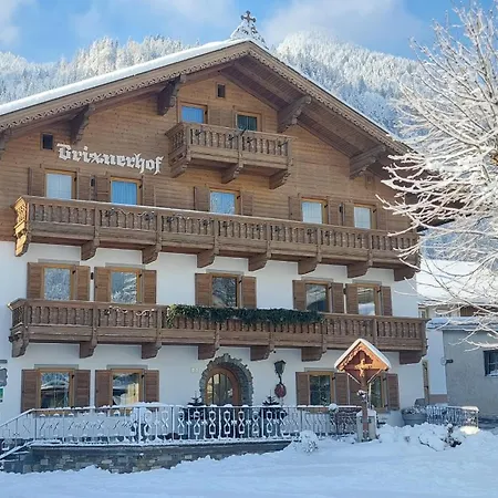 Brixnerhof Im Zillertal Guest house Schlitters