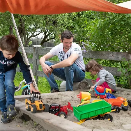 Pensionat Brixnerhof Im Zillertal 3*