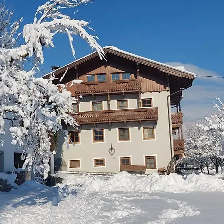 Brixnerhof Im Zillertal 3*