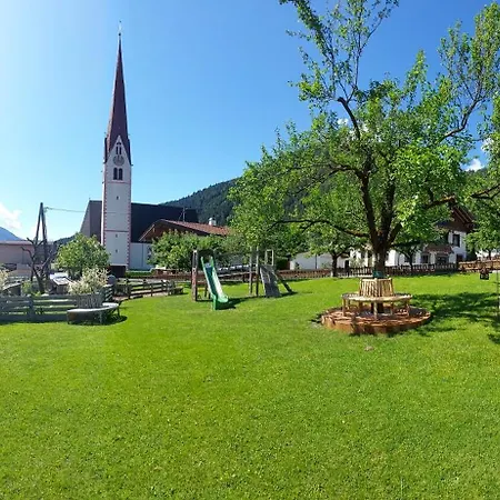 Brixnerhof Im Zillertal 3*